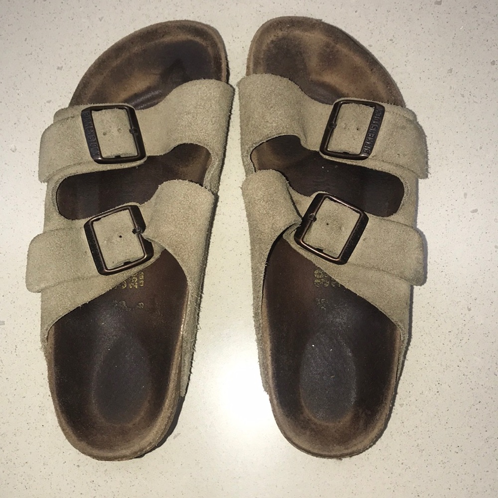 Birkenstock’s women sz 39
